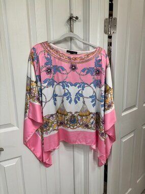 Boston Proper floral top. Size S/M